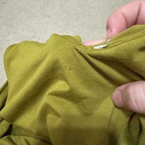 Lululemon nulu twist back yoga tank top size 8 euc - Picture 4 of 6